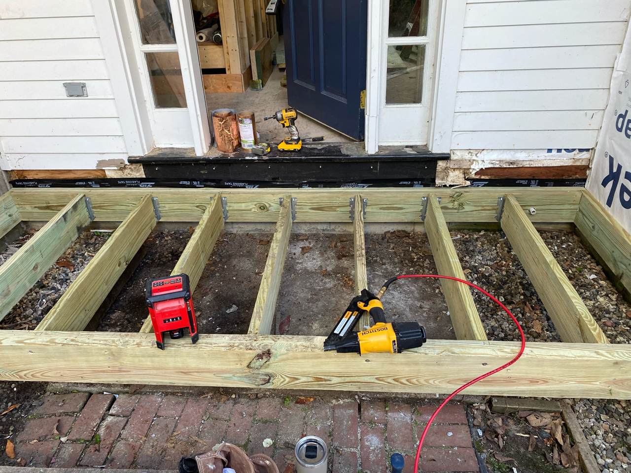 Entryway Deck in Concord – CRM Construction LLC | CRM Construction LLC